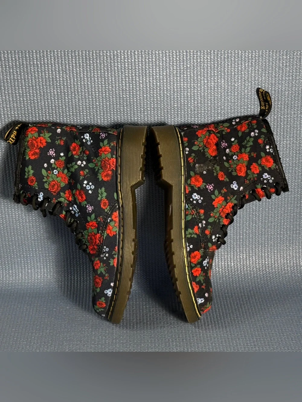 Dr. Martens Delaney Floral Combat Boots Kid’s Size 3